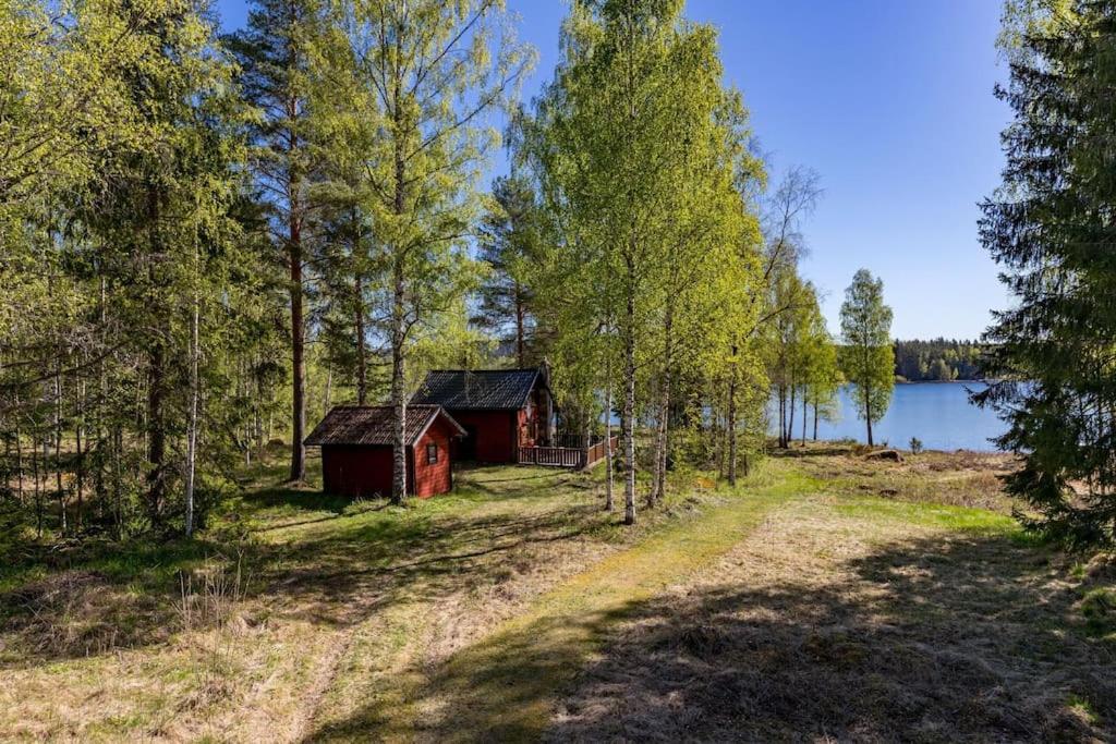 Cozy Cottage By The Lake, Charlottenberg Åmotfors 外观 照片